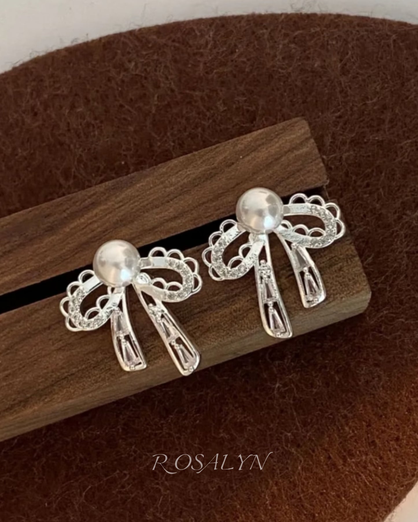 MOONLIGHT BOW EARRINGS