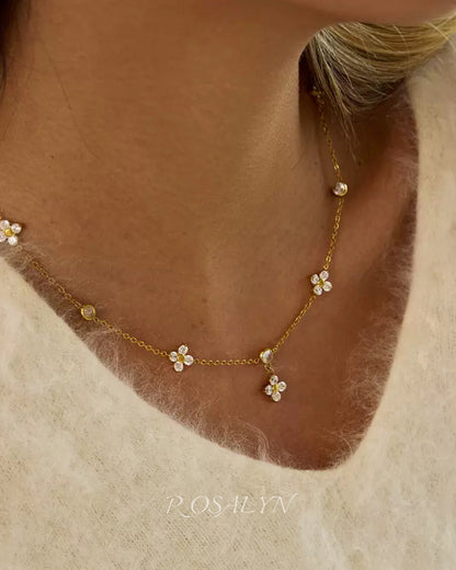 SUNLIT CLOVER NECKLACE