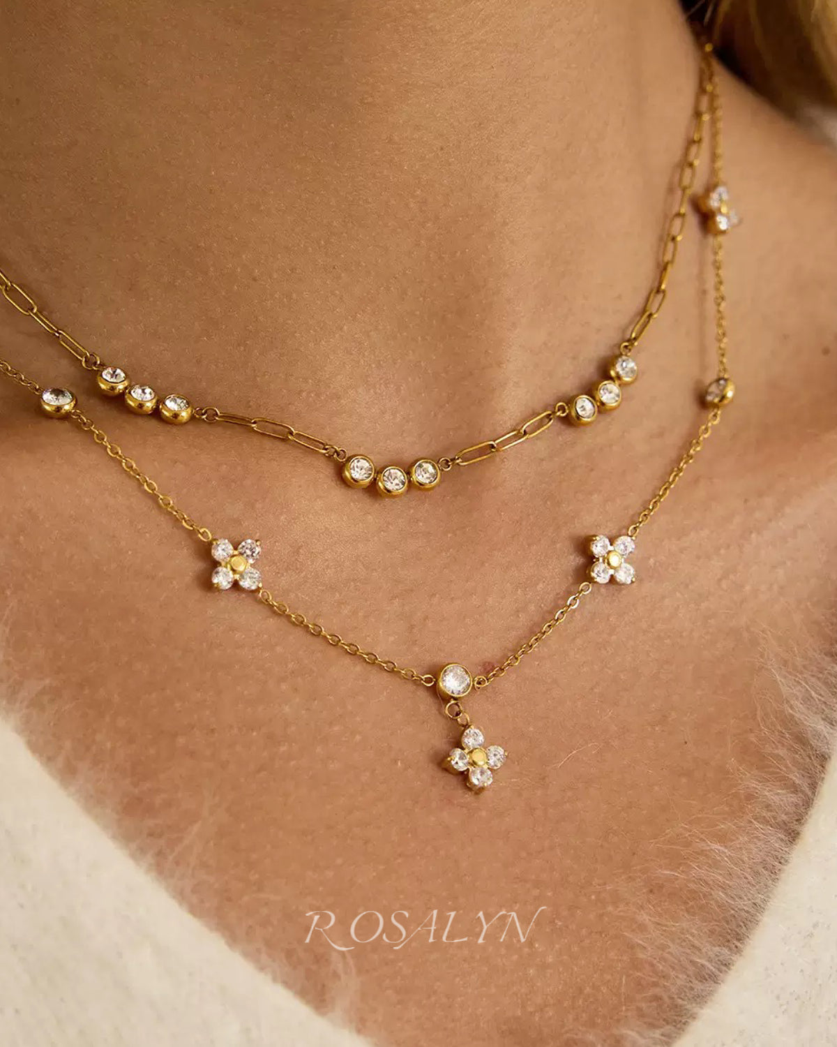 SUNLIT CLOVER NECKLACE