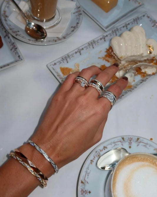 SIGNATURE RING AND BRACELET