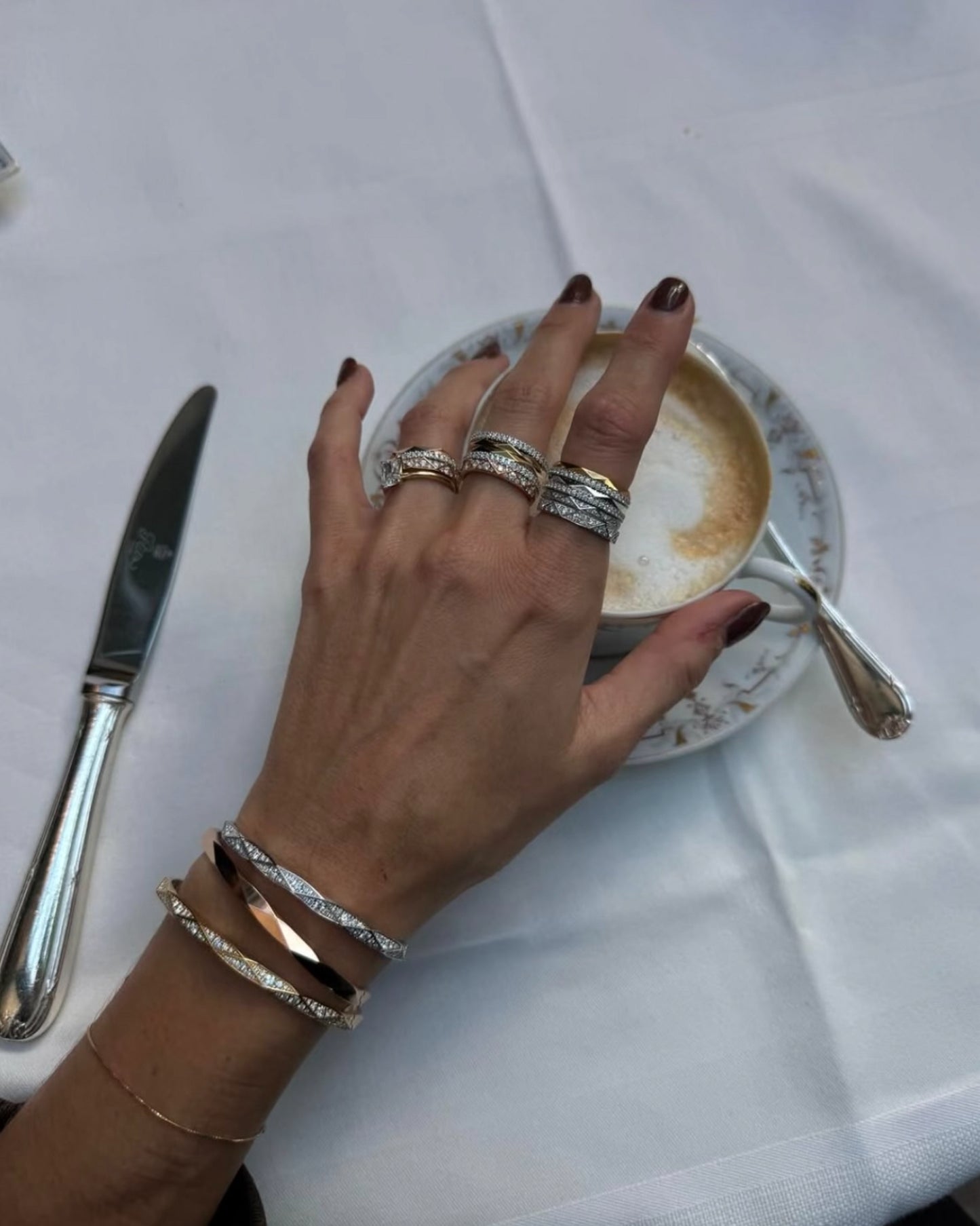 SIGNATURE RING AND BRACELET