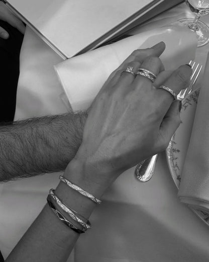 SIGNATURE RING AND BRACELET