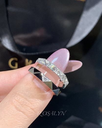 SIGNATURE RING AND BRACELET