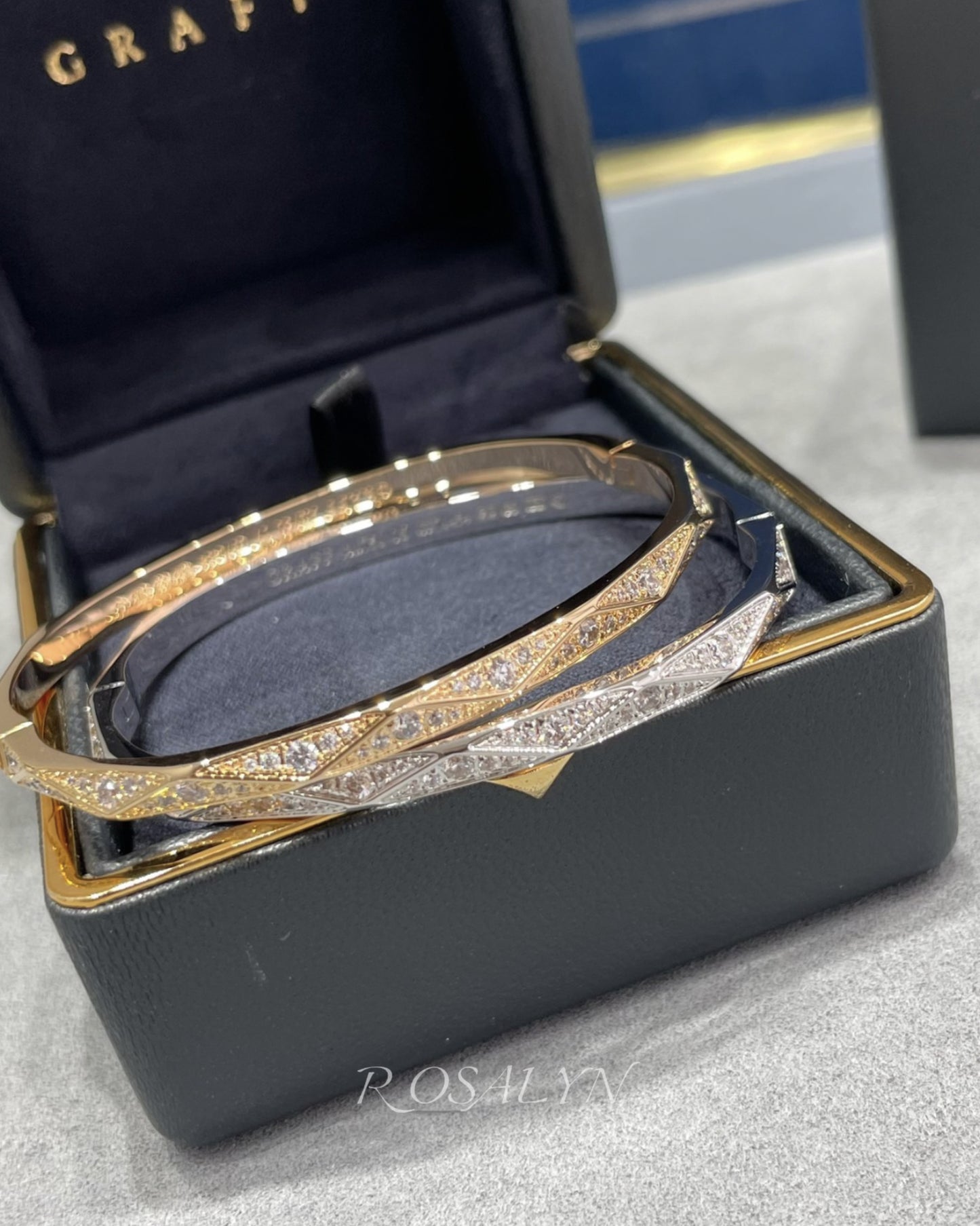 SIGNATURE RING AND BRACELET