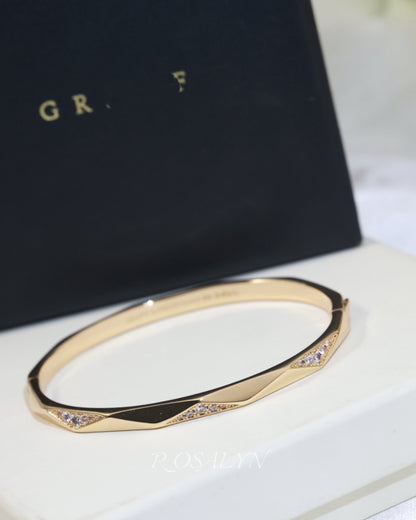 SIGNATURE RING AND BRACELET