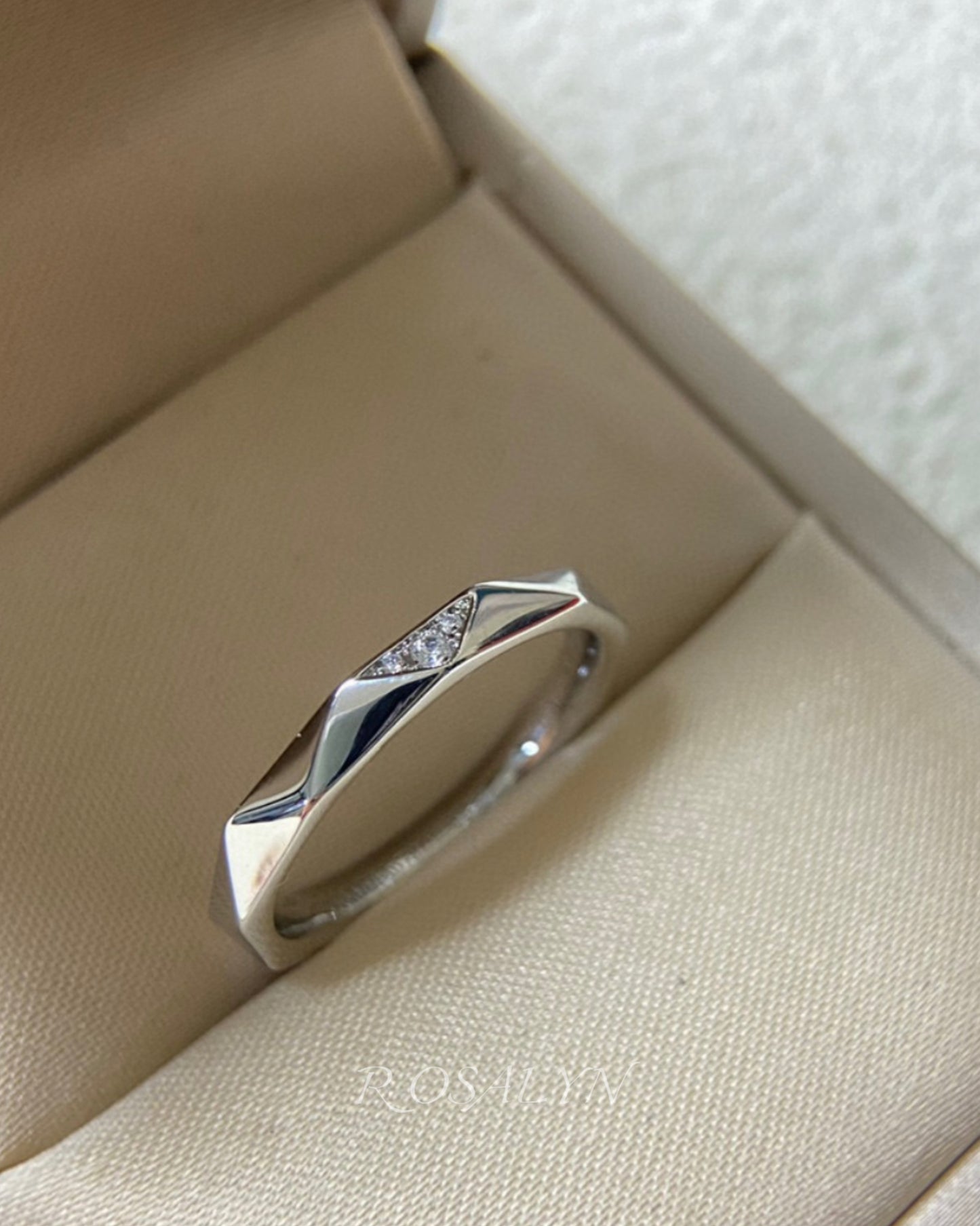 SIGNATURE RING AND BRACELET