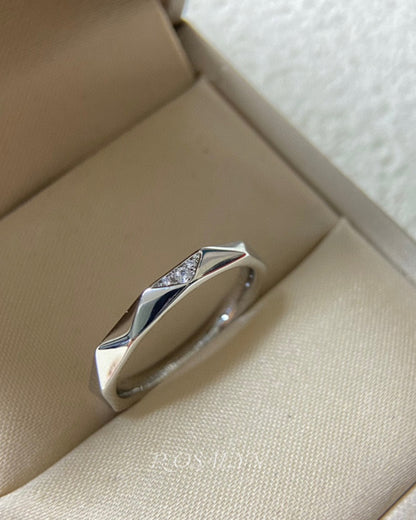 SIGNATURE RING AND BRACELET
