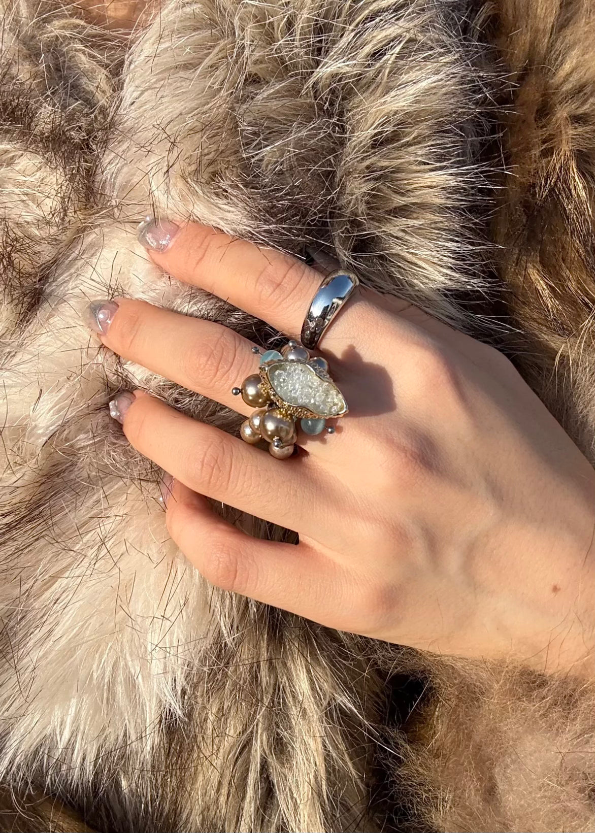 Bague en perle et huître