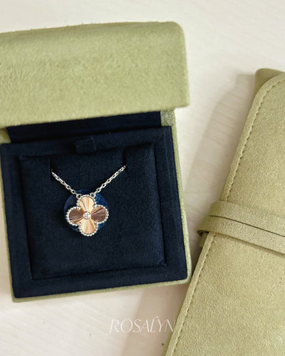 CHRISTMAS LIMITED EDITION  FOUR-LEAF CLOVER NECKLACE