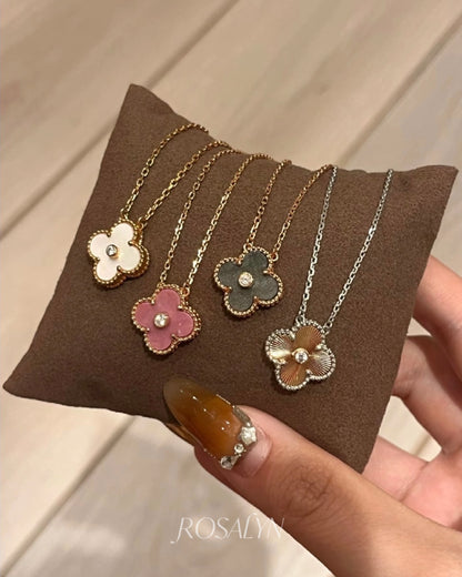 CHRISTMAS LIMITED EDITION  FOUR-LEAF CLOVER NECKLACE