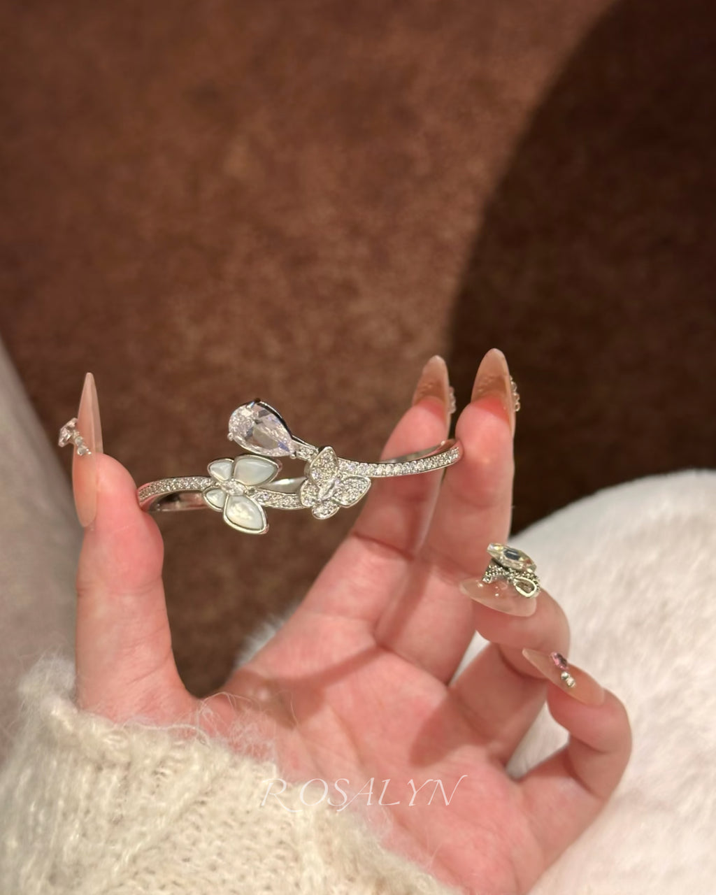 SHIMMERING BUTTERFLY BRACELET