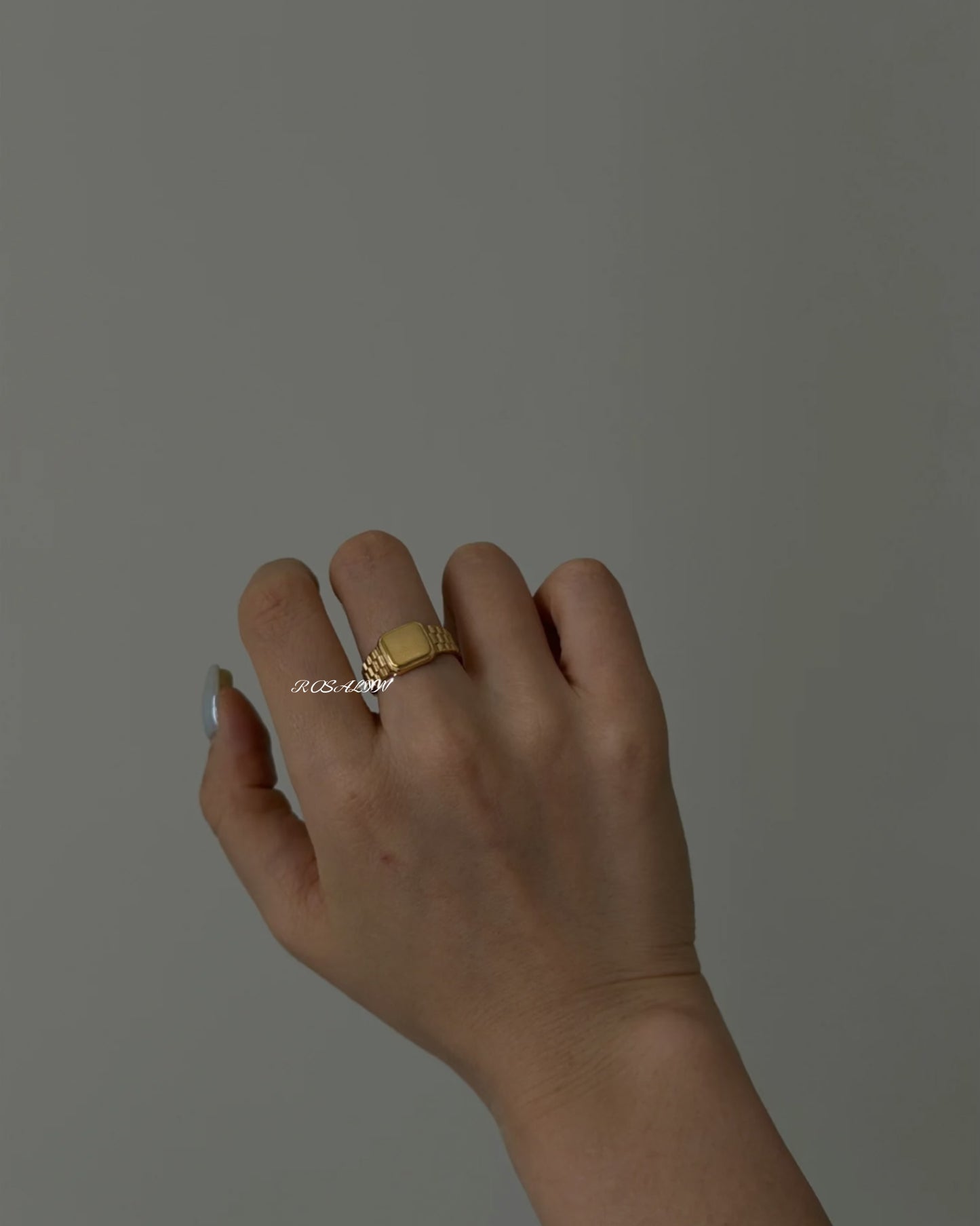 COOL GIRL RING