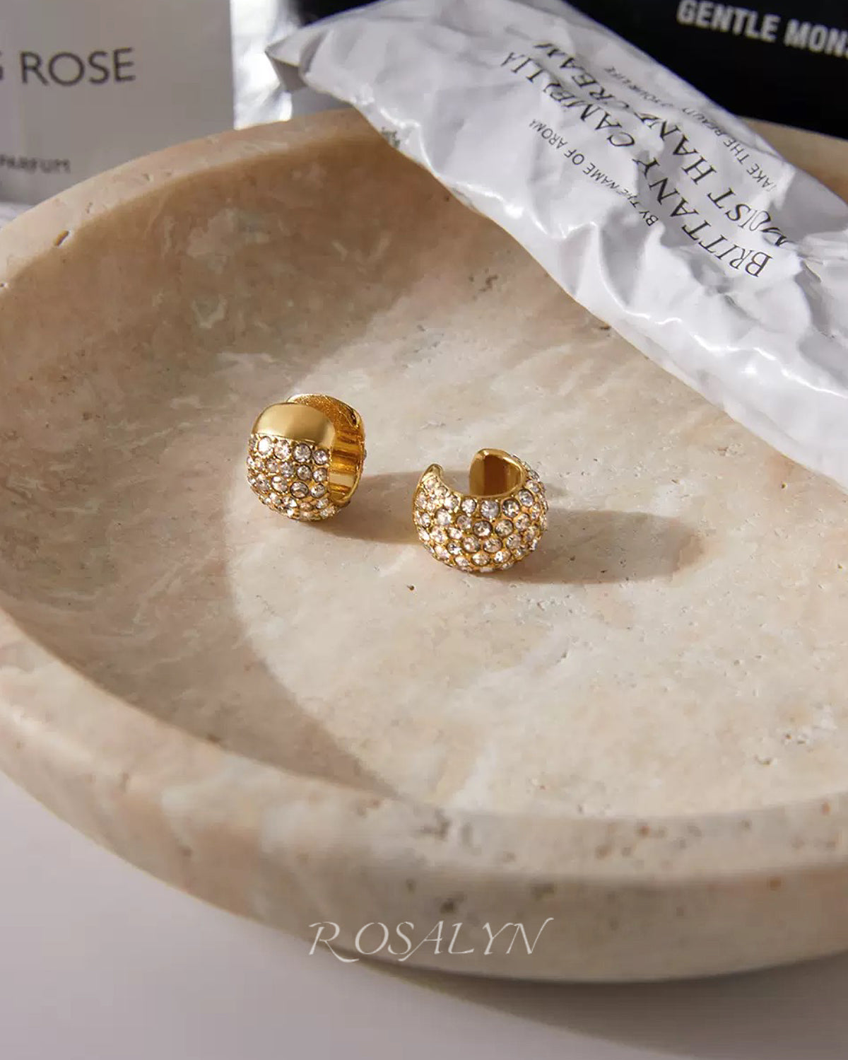 SPICY GIRL'S SPARKLING EARBONE CLAMP