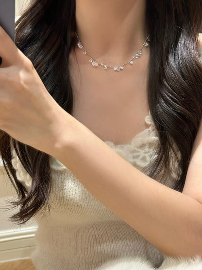 SPARKING STAE RIVER NECKLACE