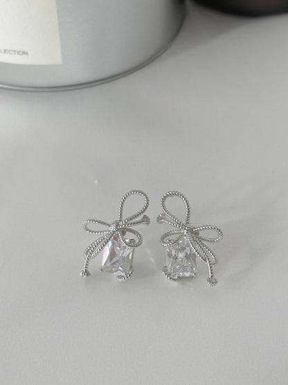 FLYING BUTTERFLY EARRINGS