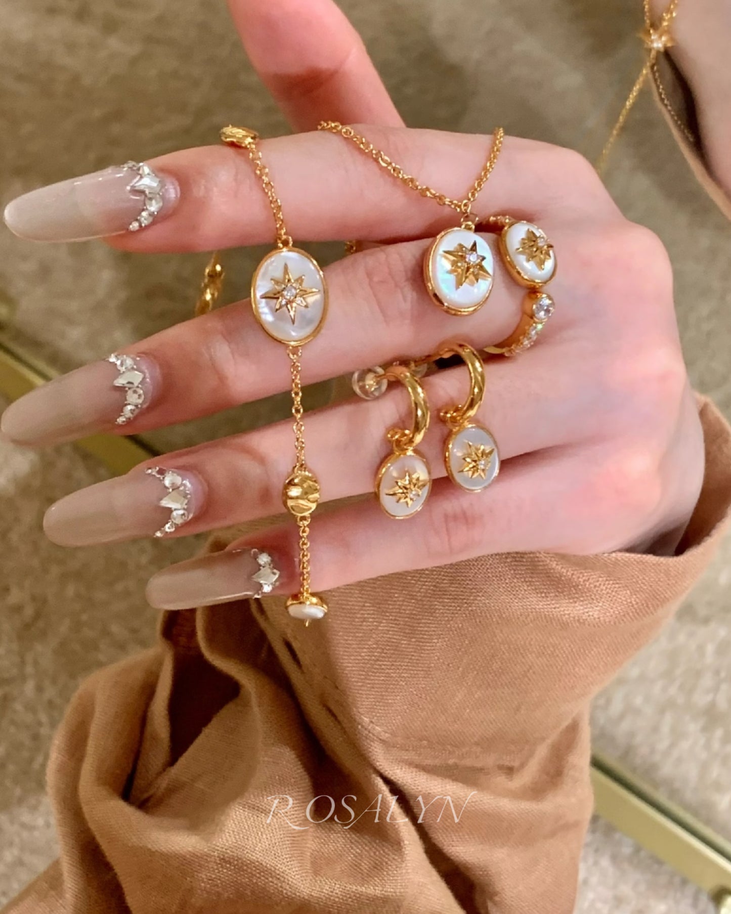 STARLIT SHELL RING