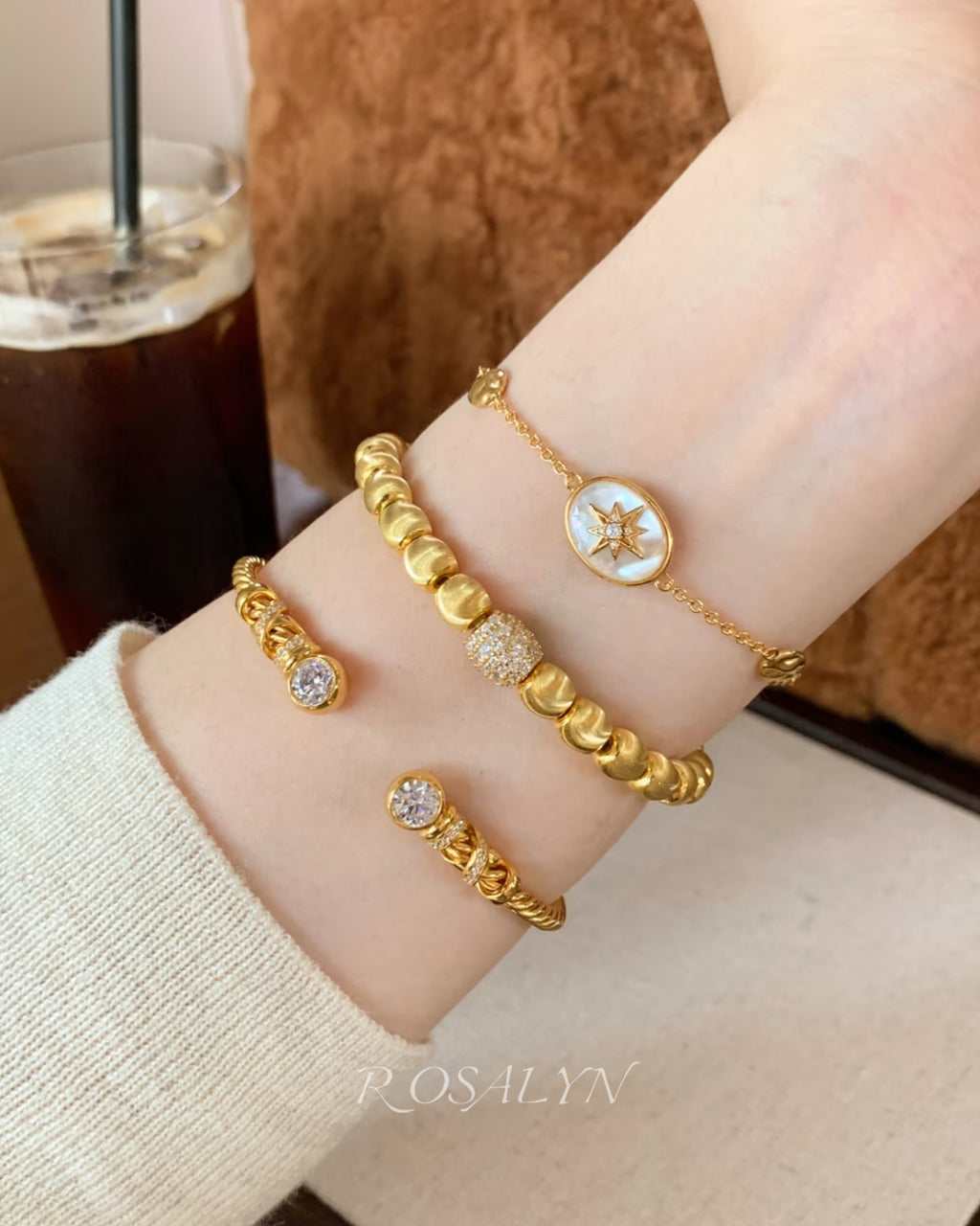 STARLIT SHELL BRACELET
