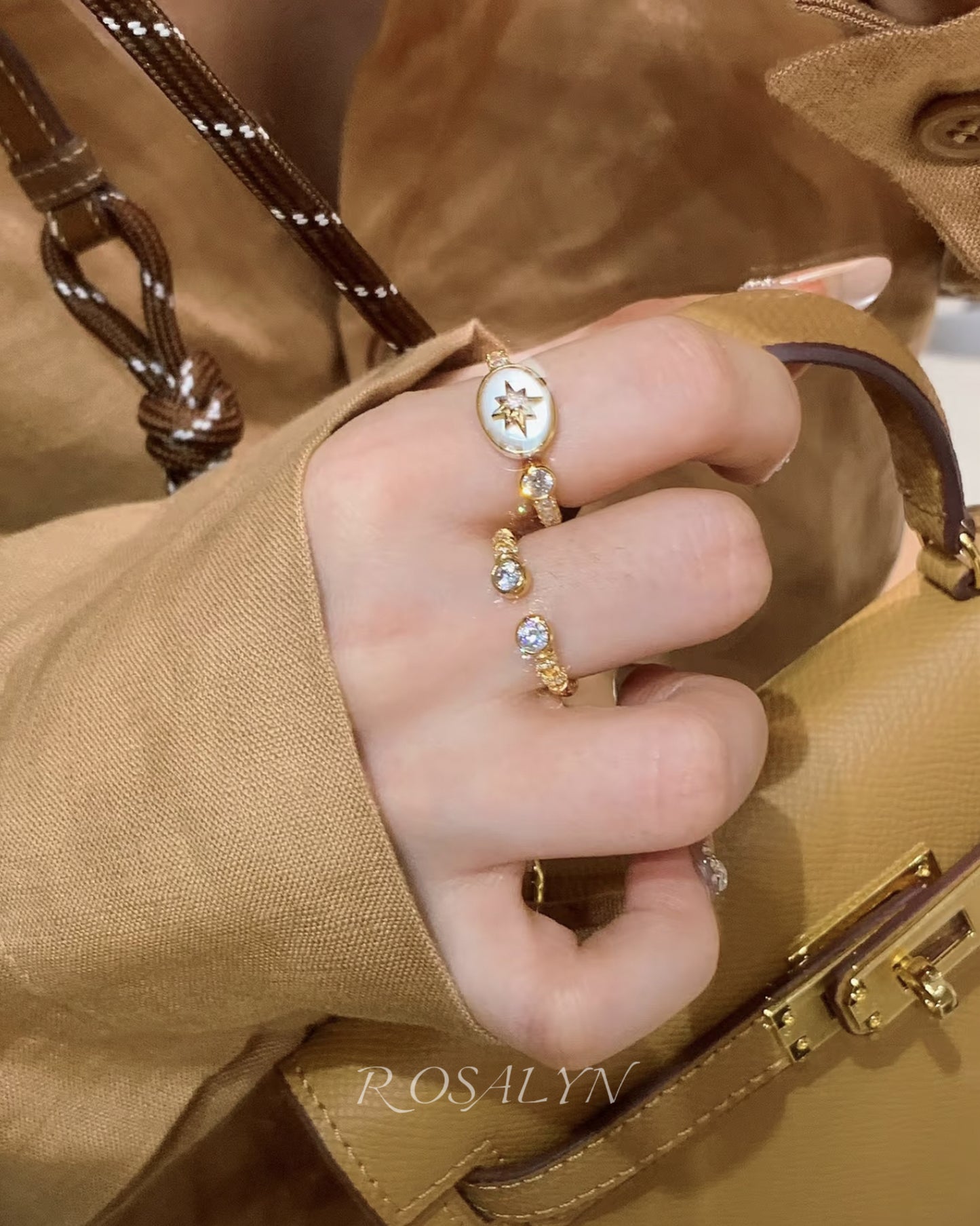 STARLIT SHELL RING