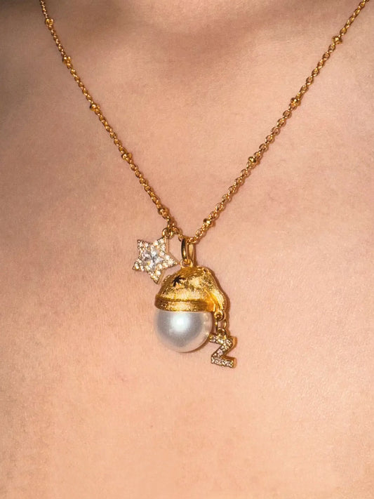 CHRISTMAS HAT NECKLACE