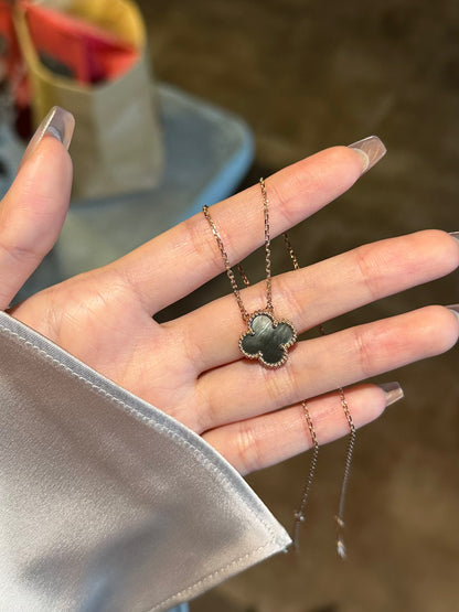 FOUR-LEAF CLOVER NECKLACE