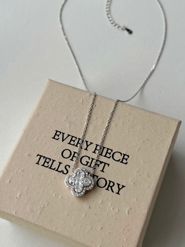 FOUR-LEAF CLOVER NECKLACE