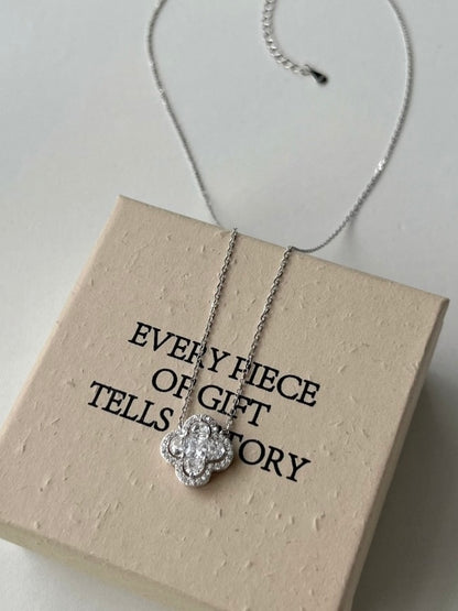 FOUR-LEAF CLOVER NECKLACE