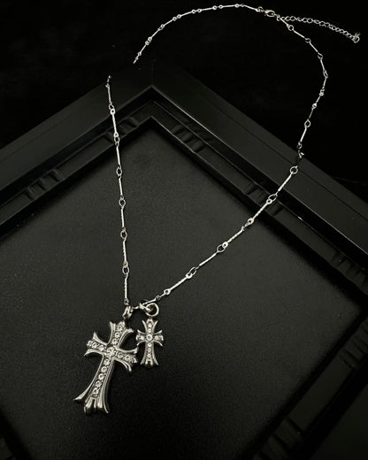 CROSS DIAMOND NECKLACE