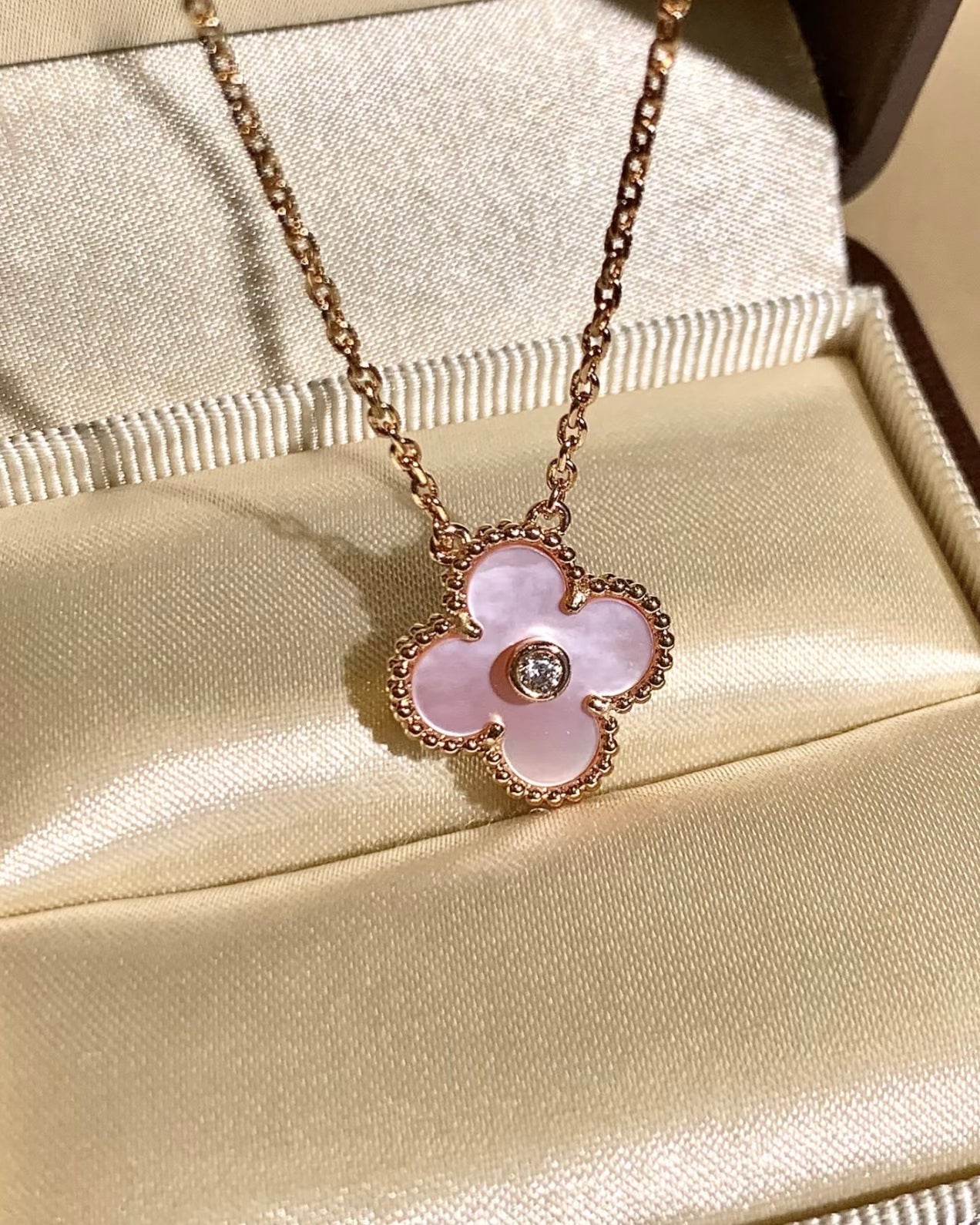 CHRISTMAS LIMITED EDITION PINK NECKLACE