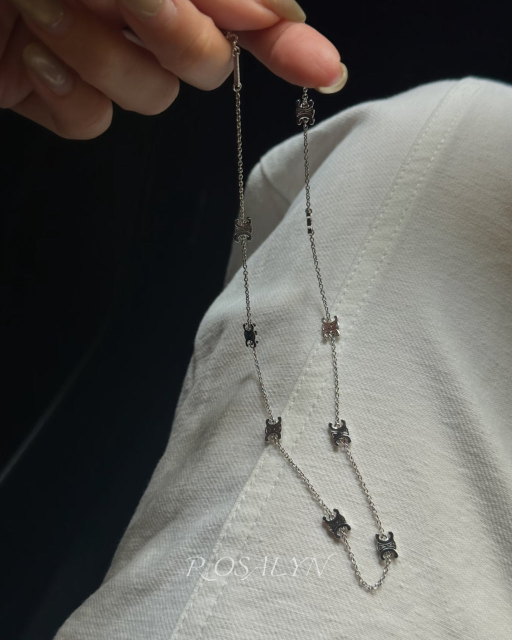 9 FLOWER TRIUMPHAL ARCH NECKLACE AND BRACELET