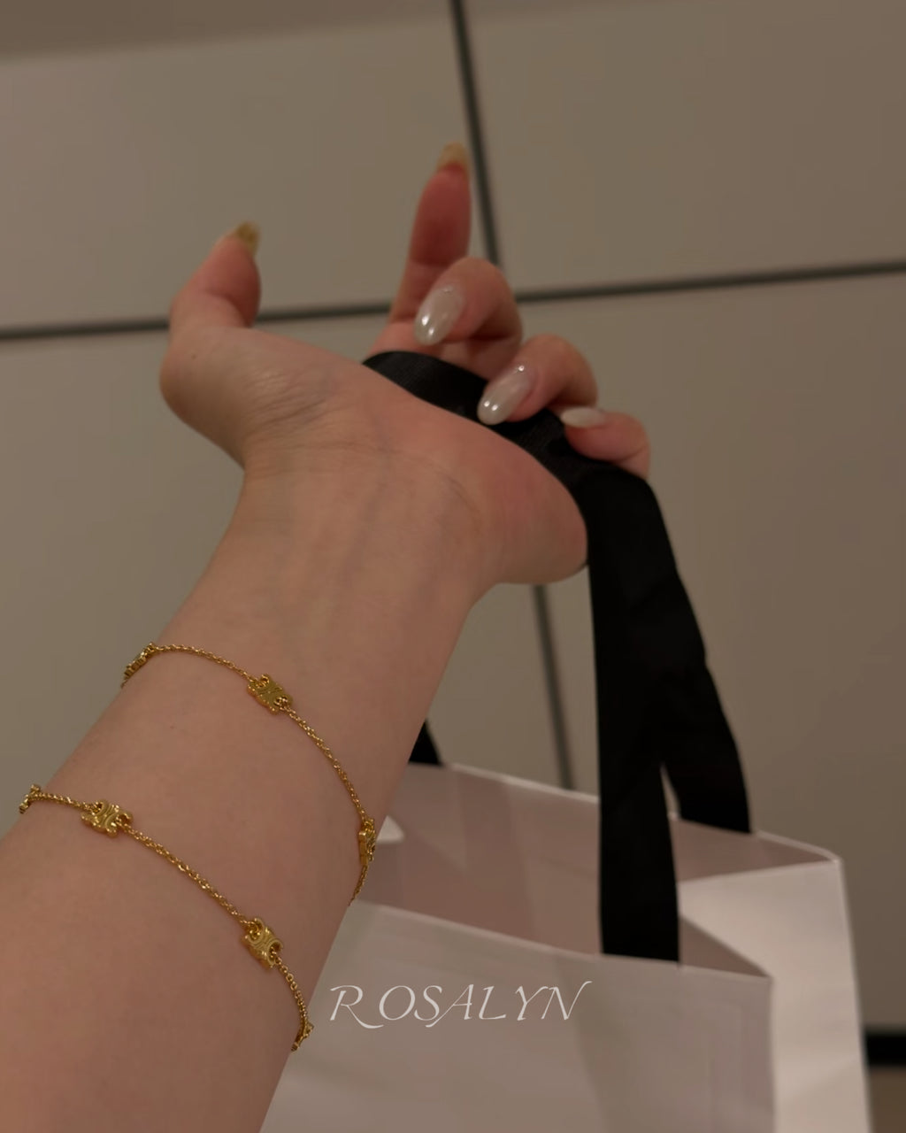 9 FLOWER TRIUMPHAL ARCH NECKLACE AND BRACELET