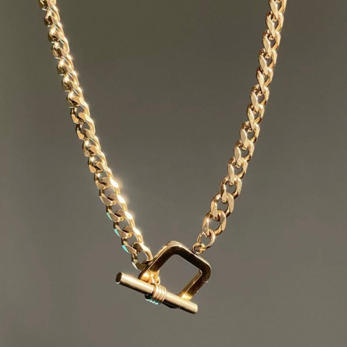 ELEGANT CHAIN CROSS NECKLACE