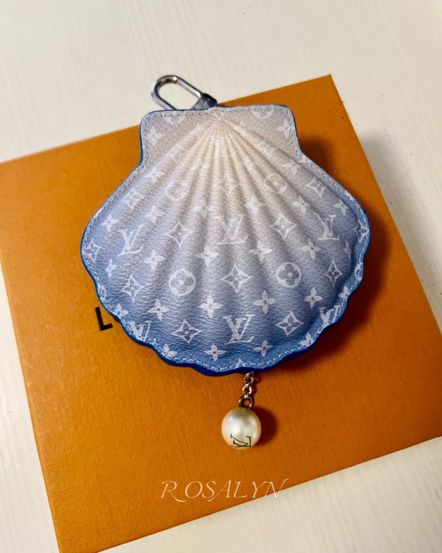 LULU SHELL BAG