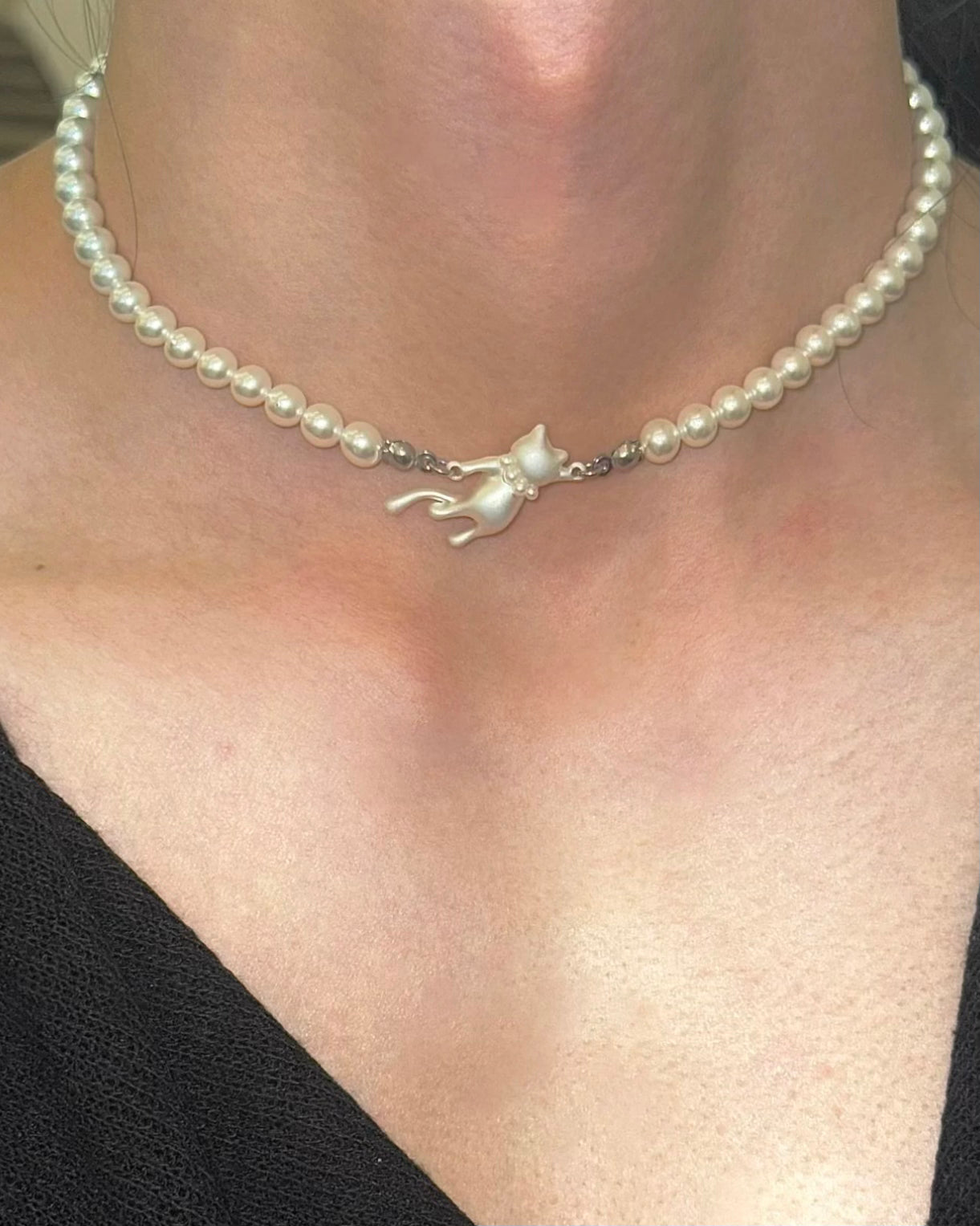 CAT PEARL NECKLACE