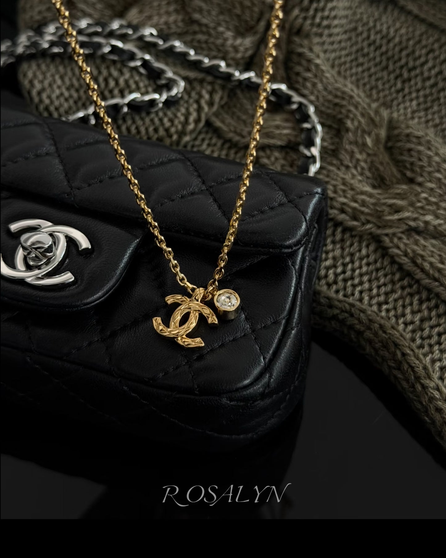 PLAID DOUBLE C NECKLACE