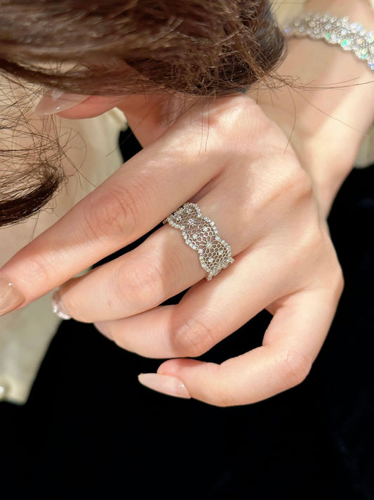 PURE SILVER LACE RING