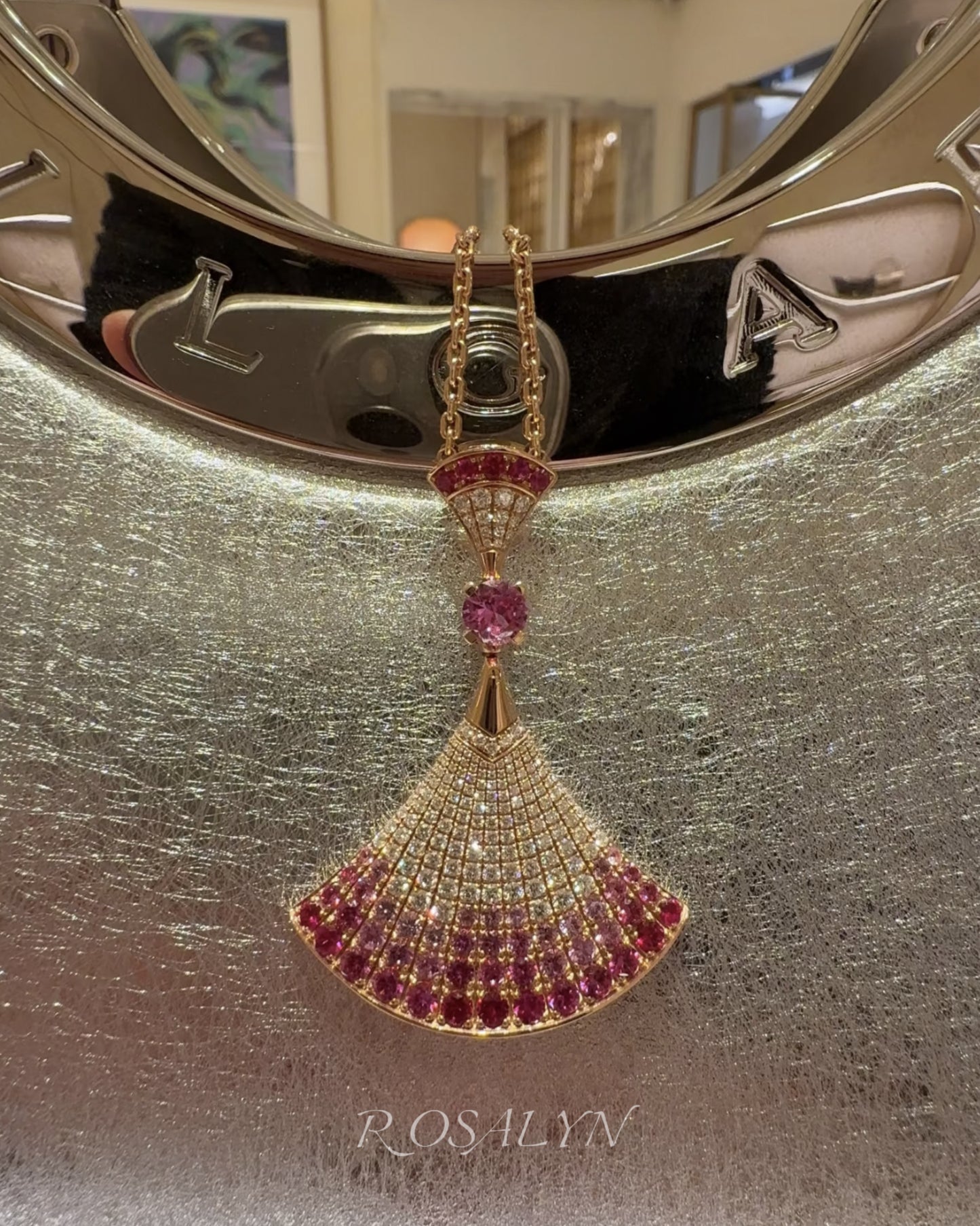 DIVAS' DREAM NECKLACE
