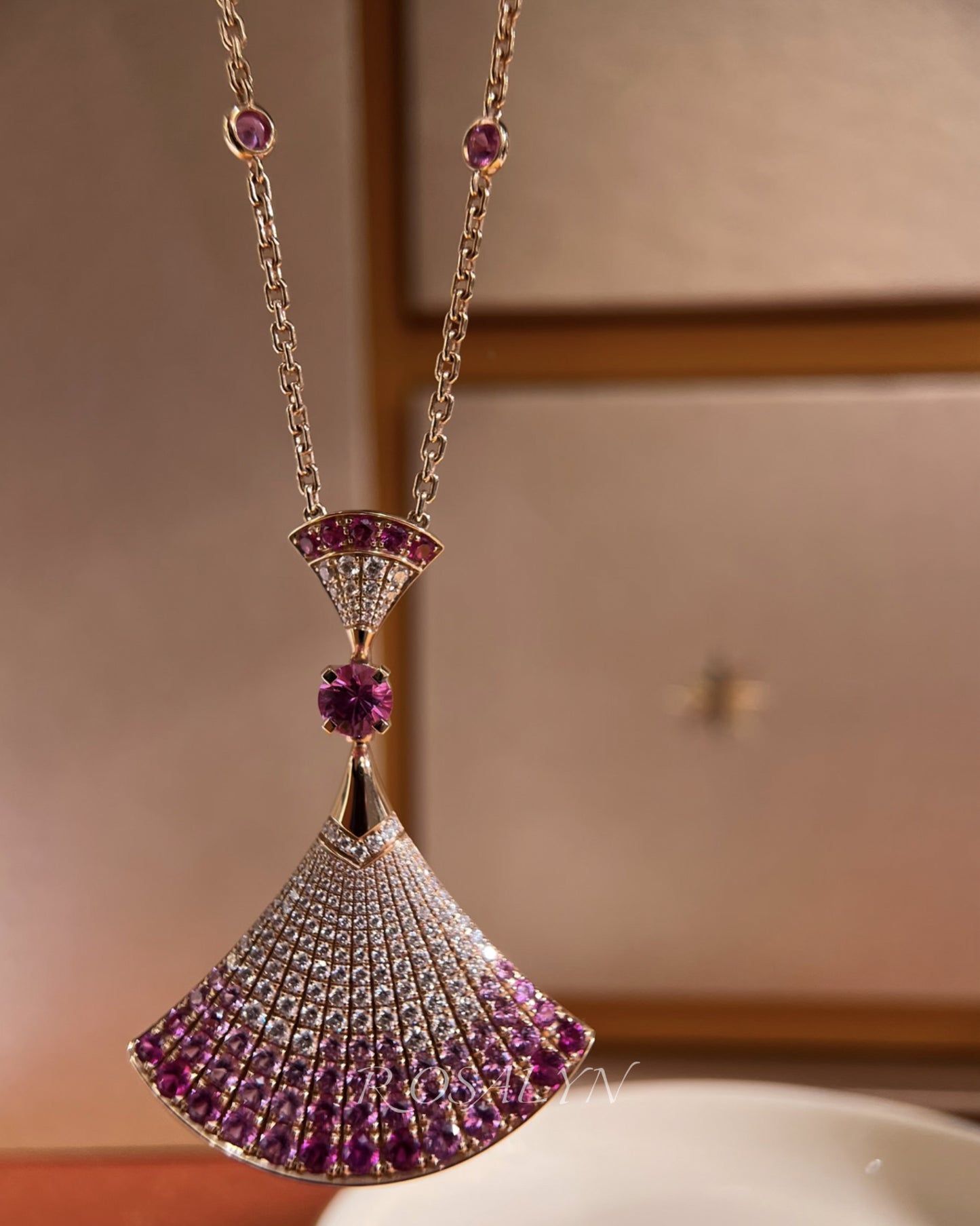 DIVAS' DREAM NECKLACE