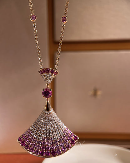 DIVAS' DREAM NECKLACE