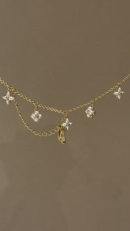 LU FLUTTERING LITTLE FLOWER BRACELET